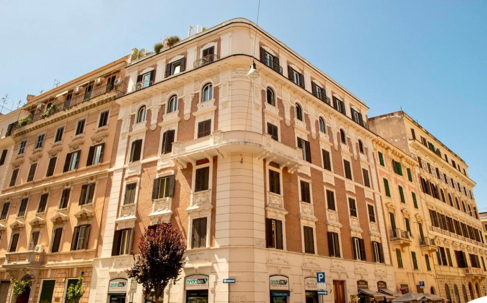 Alberto Vatican House Рим Екстериор снимка